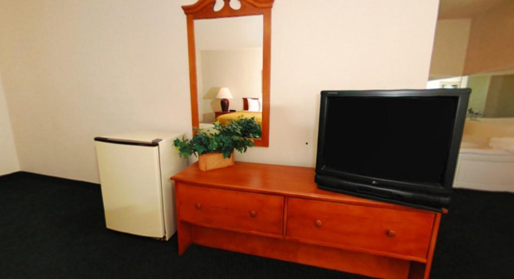 Quality Inn & Suites Chesterfield Village Springfield Kültér fotó