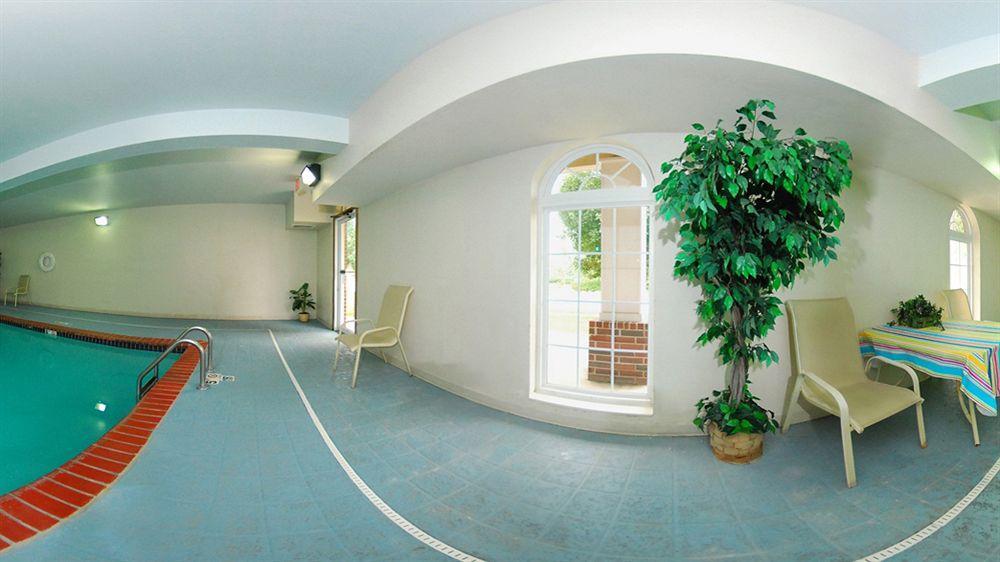 Quality Inn & Suites Chesterfield Village Springfield Kültér fotó