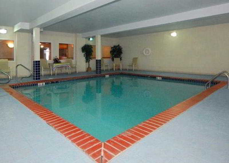 Quality Inn & Suites Chesterfield Village Springfield Kültér fotó