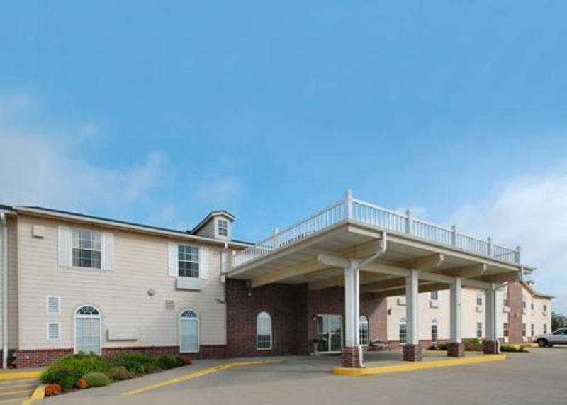 Quality Inn & Suites Chesterfield Village Springfield Kültér fotó