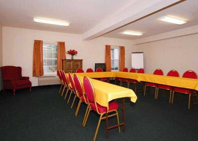Quality Inn & Suites Chesterfield Village Springfield Kültér fotó